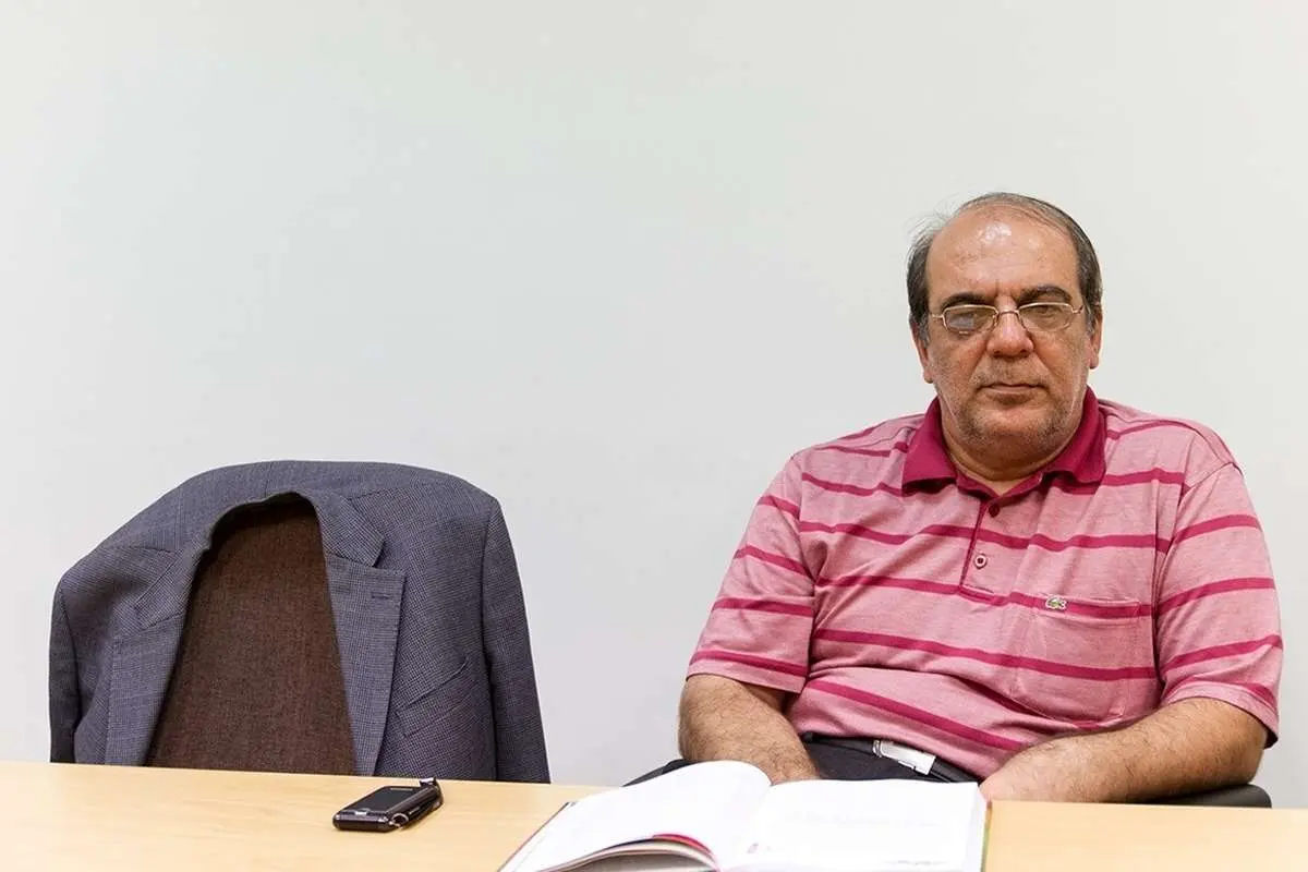 نمیتوان قانونی گذاشت که نیمی از جامعه آن را نپذیرند و نقض کنند