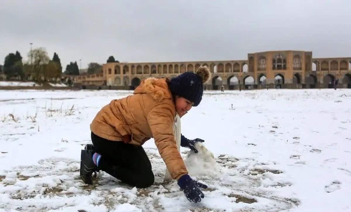 (ویدئو) تصاویر متفاوت زاینده رود بدون آب پس از بارش برف