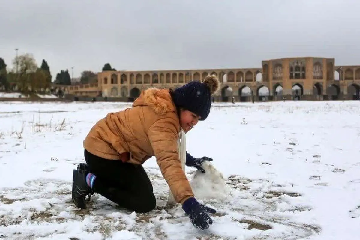 (ویدئو) تصاویر متفاوت زاینده رود بدون آب پس از بارش برف