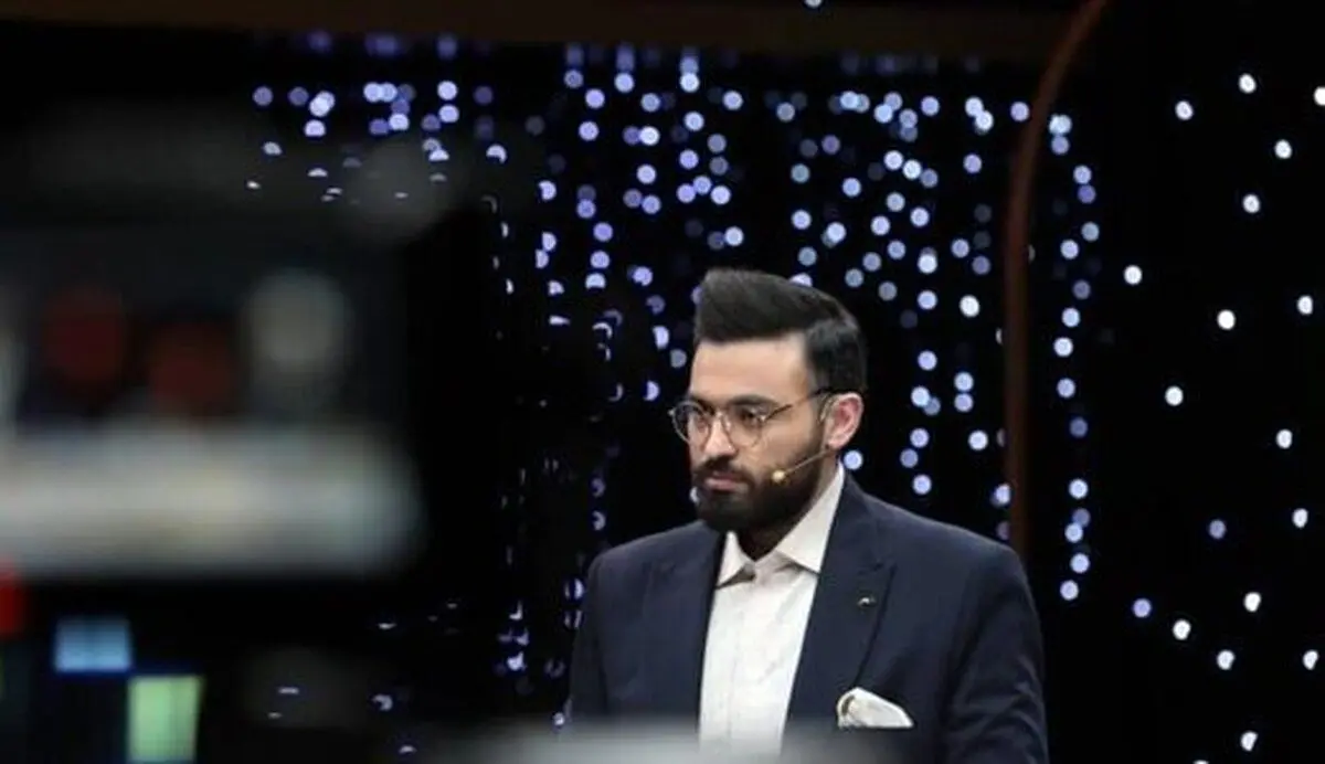 (ویدئو) وقتی صدای مجری تلویزیون هم از قطعی احتمالی اینترنت درآمد!