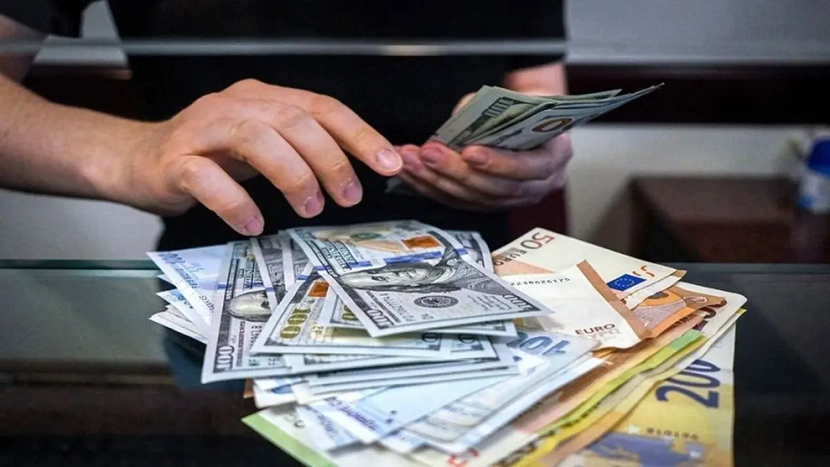 نرخ ارز، دلار، سکه، طلا و یورو پنجشنبه ۱۵ دی ۱۴۰۱