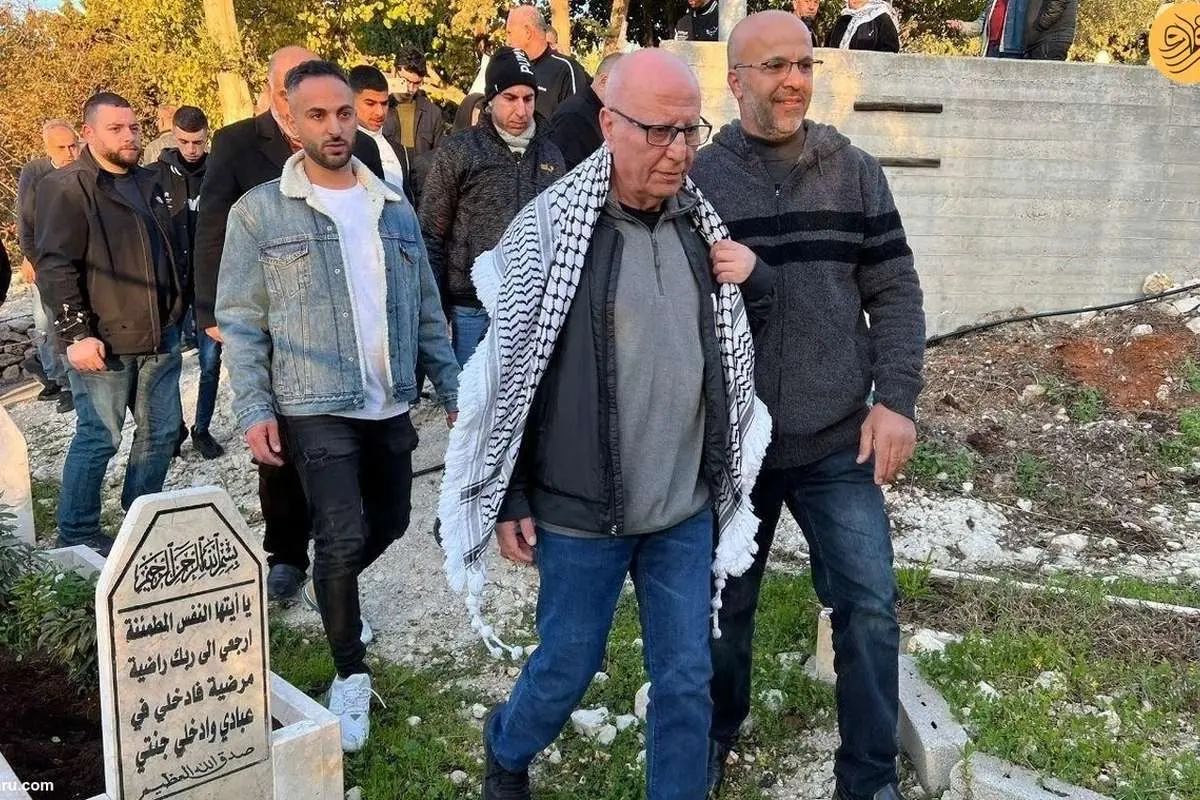 (ویدئو) قدیمیترین اسیر فلسطینی پس از ۴۰ سال آزاد شد