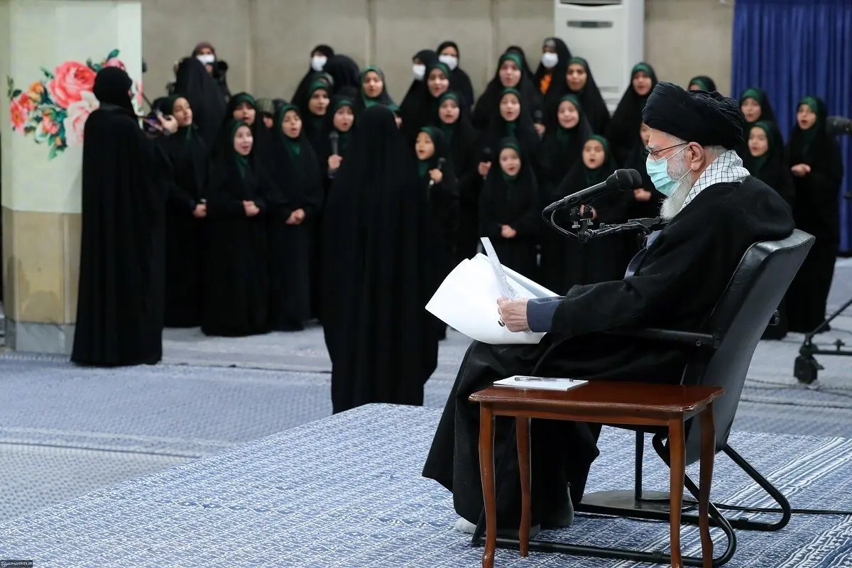 همشهری: برخی متدینین بیانات رهبری درباره حجاب را نپسندیدند!