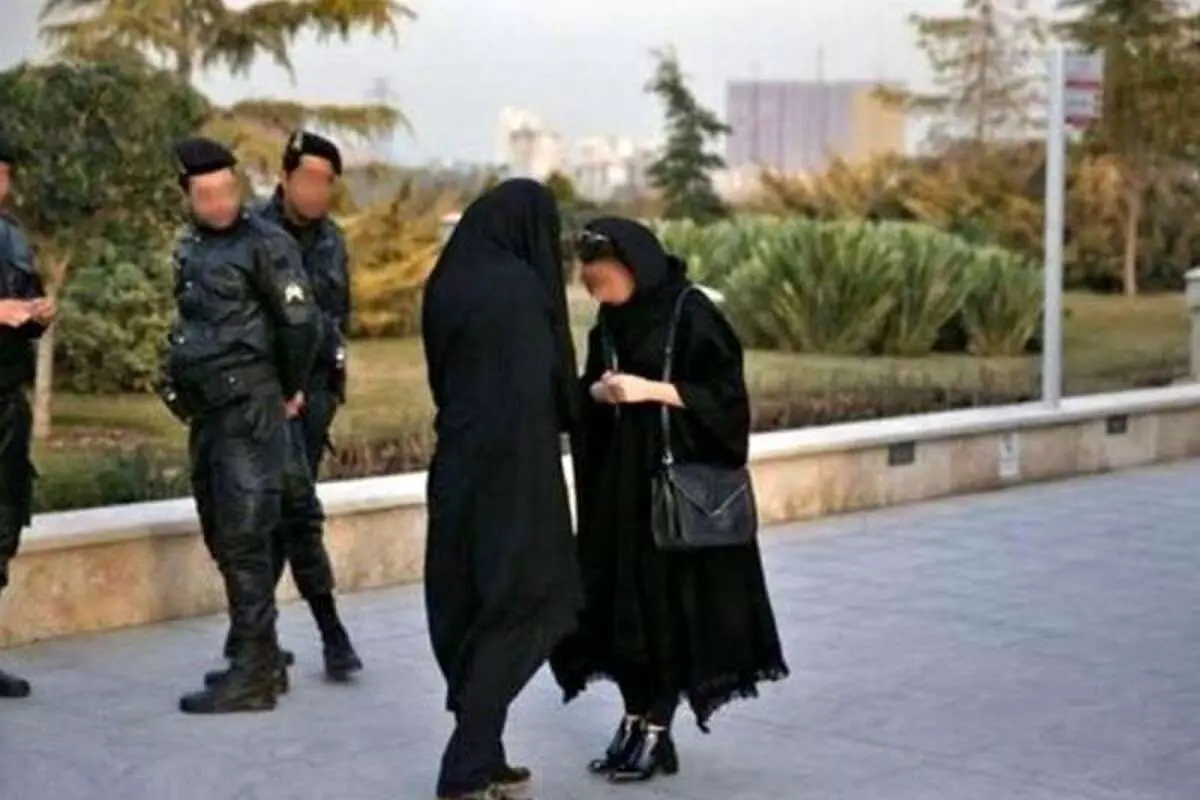 شیفت از کمحجابی به بیحجابی؟