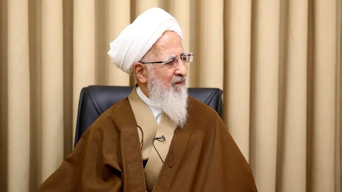 آیت‌الله جوادی آملی در واکنش‌ها به اقدام شارلی ابدو: نمی‌توان قبیح را با قبیح پاسخ داد