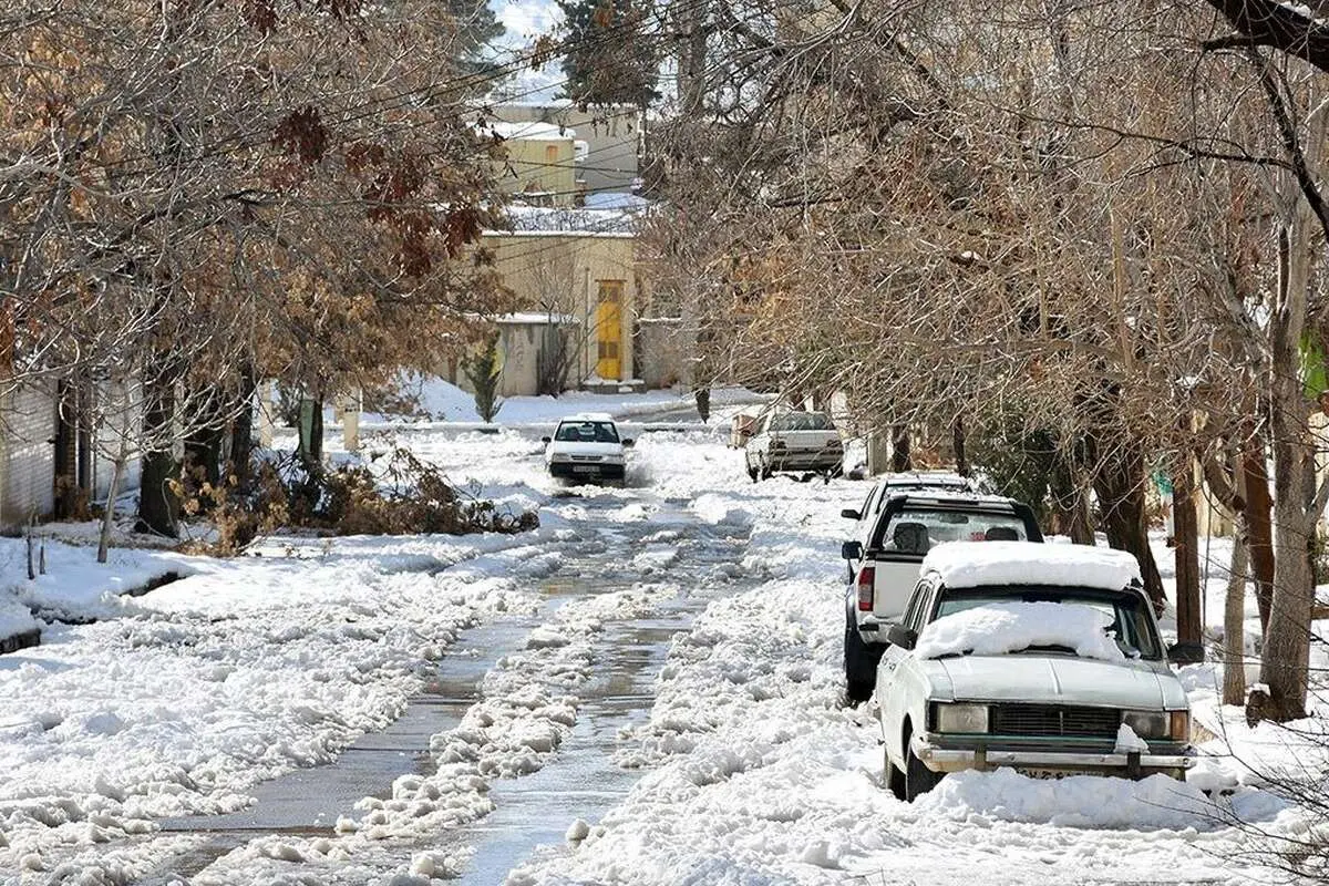 مدارس و دانشگاه های البرز فردا غیرحضوری و ۵۰ درصد کارمندان دورکار شدند