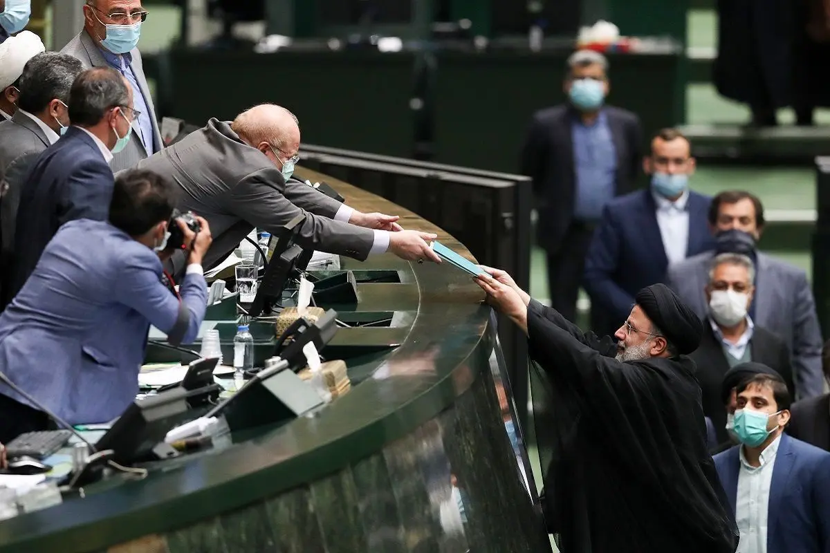 پیام خطرناک بودجه برای اقتصاد ایران/ شقاقی: بودجه‌ای نوشتیم که فقط حقوق و دستمزد پرداخت کنیم