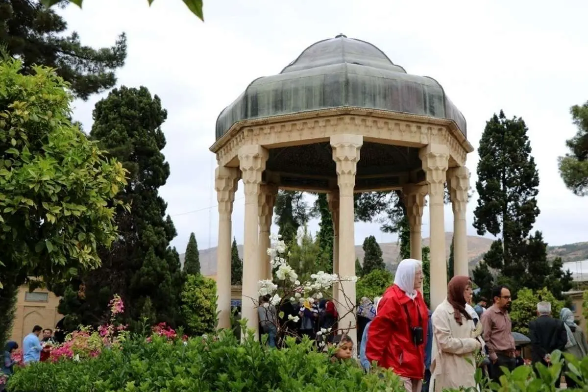 تفال به حافظ امروز دوشنبه ۲۶ دی ماه ۱۴۰۱