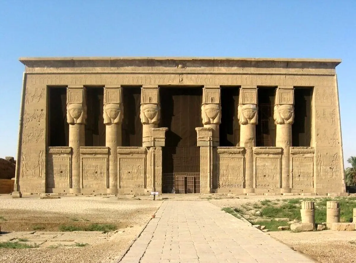 تصاویری دیدنی از راهروی ۴ هزار ساله معبد دندره در مصر