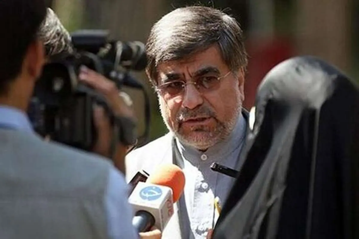 علی جنتی: «اجبار زنان به حجاب» از سوی حکومت را از کجای اسلام درآوردهاند؟!