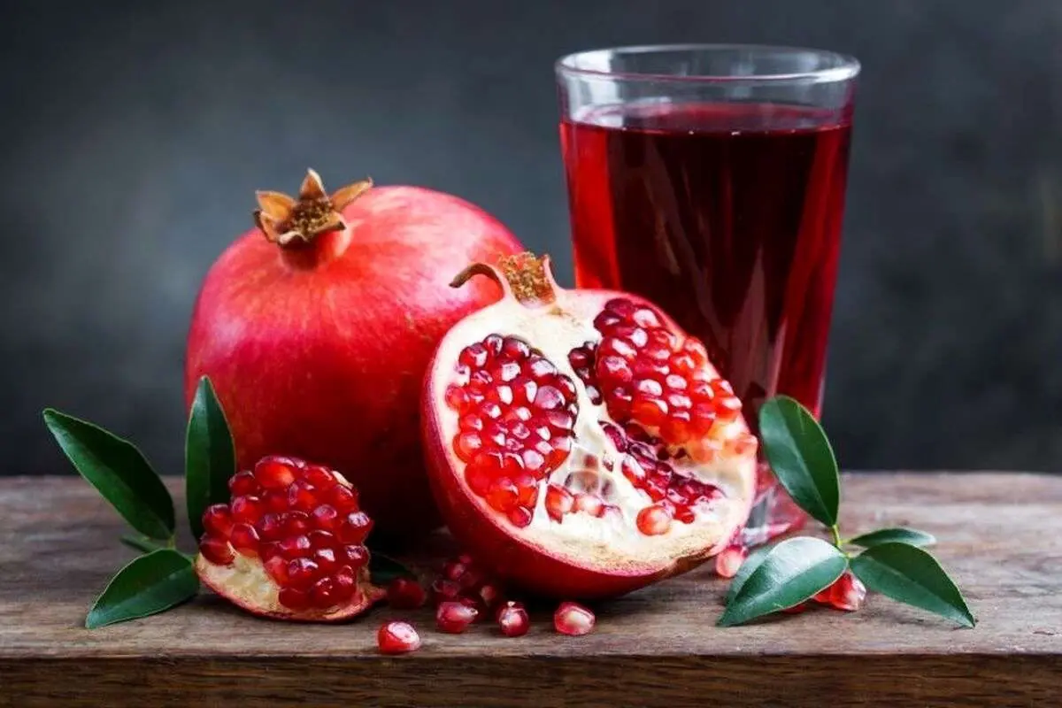 ۷ دلیل که باید انار بخورید