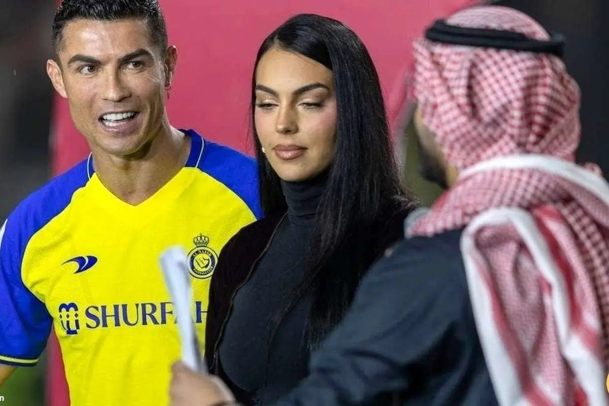 (ویدیو) خرید جورجینا رودریگز از یک بقالی در عربستان