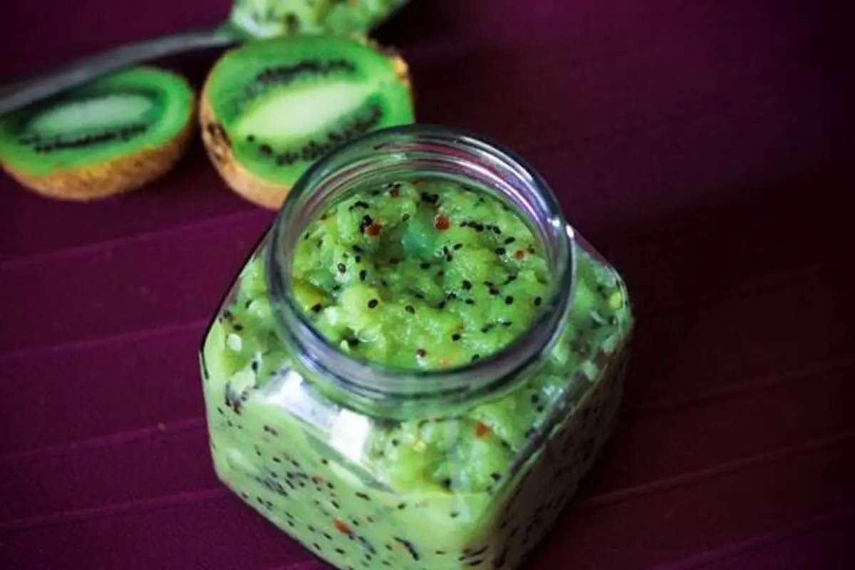 طرز تهیه ترشی کیوی؛ طعمی متفاوت و جذاب