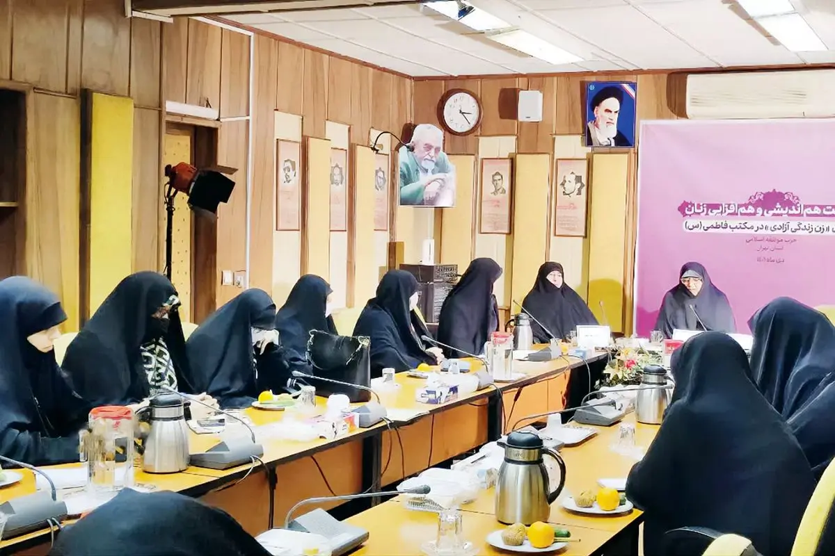 زن به روایت راست سنتی؛ از حجاب تا مشارکت سیاسی