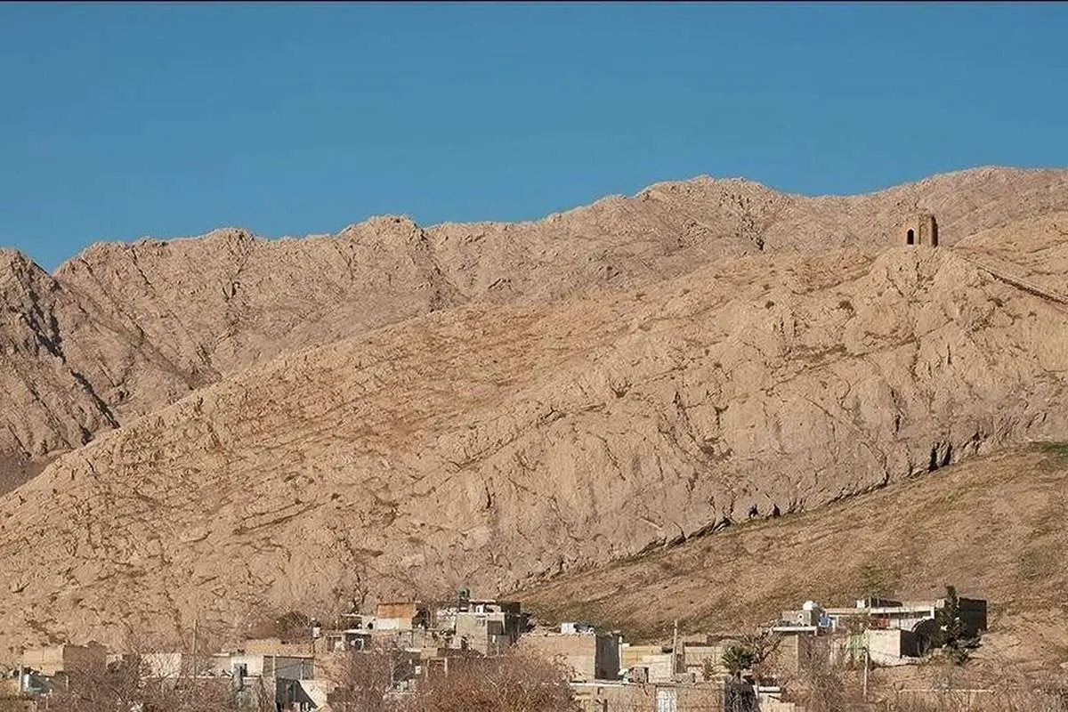 این بنای قدیمی هزار سال قدمت دارد/ نقارهزنی در شهر ری