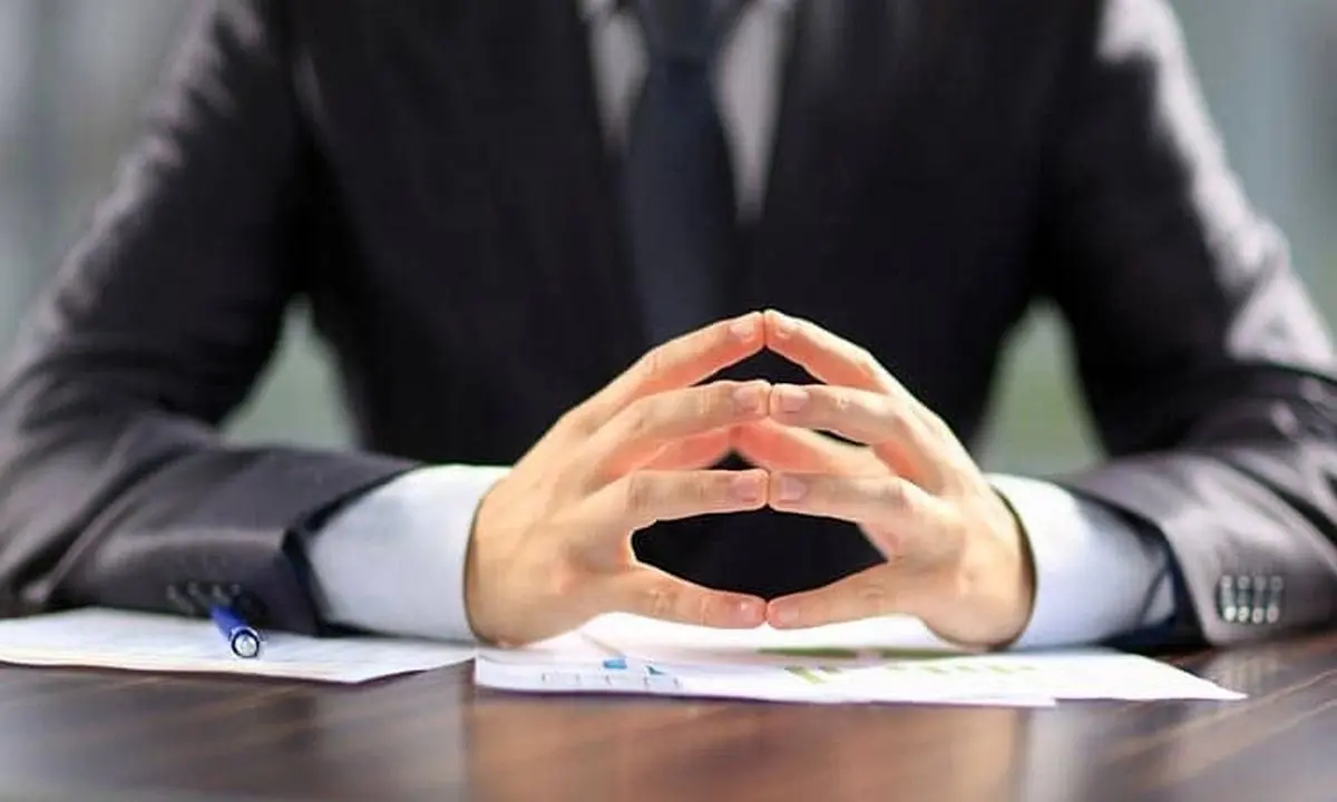 (کاریکاتور) آقای مدیر زیر این همه بار له نشی!