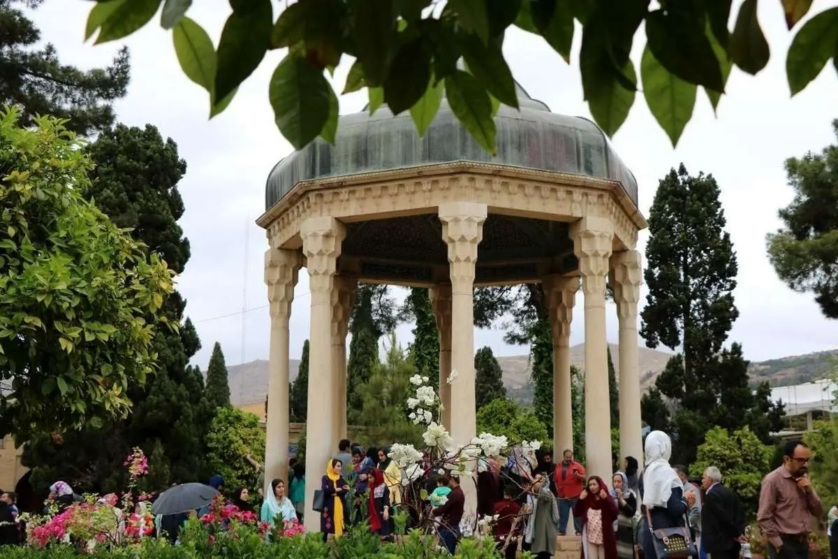 تفال به حافظ امروز جمعه ۳۰ دی ماه ۱۴۰۱