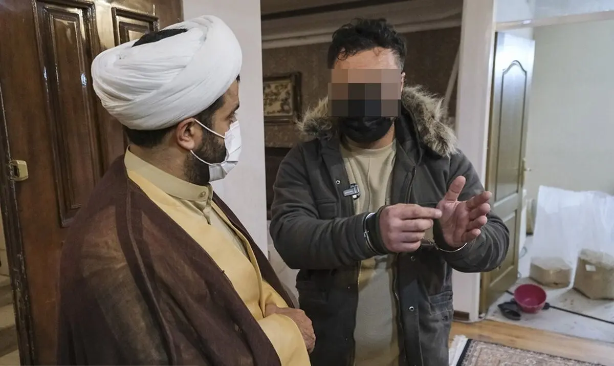 (تصاویر) انهدام شبکه زیرزمینی تولید دارو‌های تقلبی ترک اعتیاد