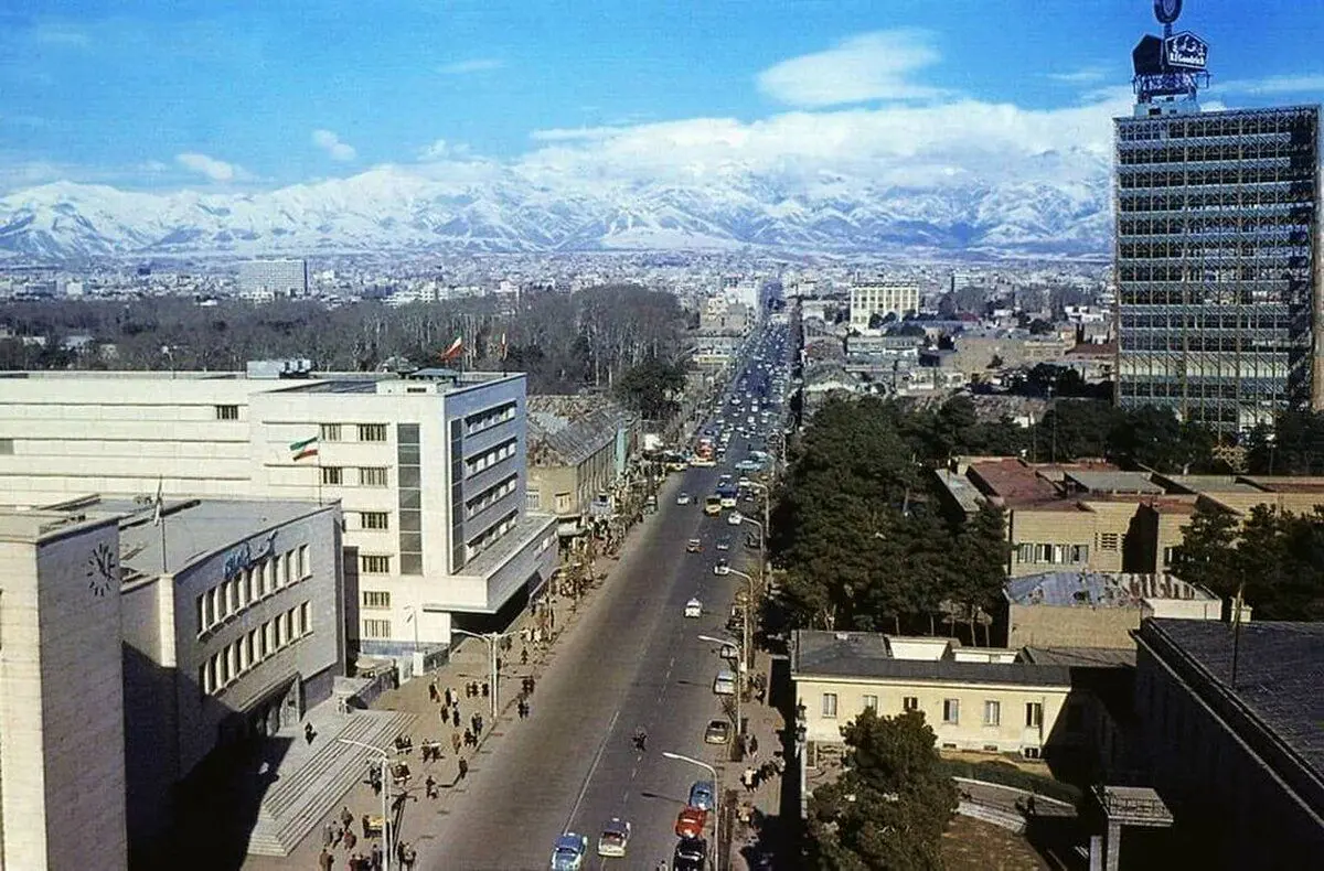 (تصویر) روزی روزگاری تهران با آسمان آبی و خیابان های خیلی خلوت