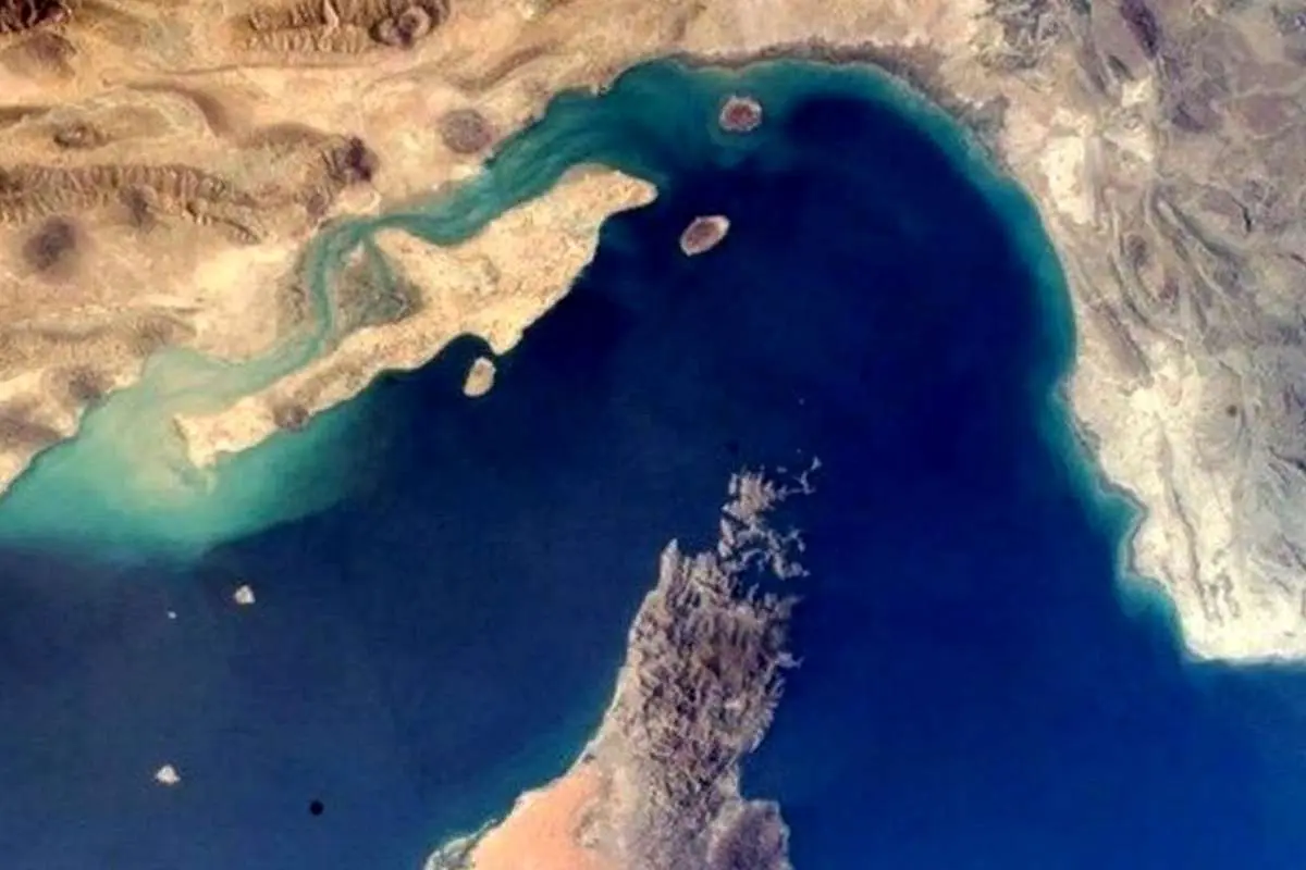 هیاهو بر سر بستن تنگه هرمز