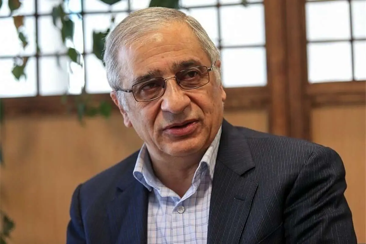 نقدینگی در دو سال دولت رییسی صد در صد اضافه شده / مشخص است که همه کالا‌ها و نه فقط ارز گران می‌شود