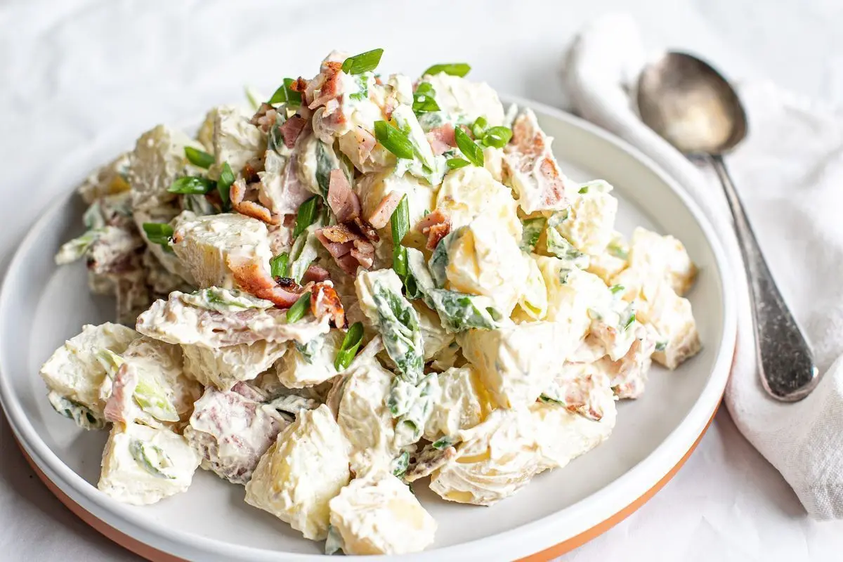 طرز تهیه سالاد سیب زمینی سرخ کرده، پیش غذای جذاب