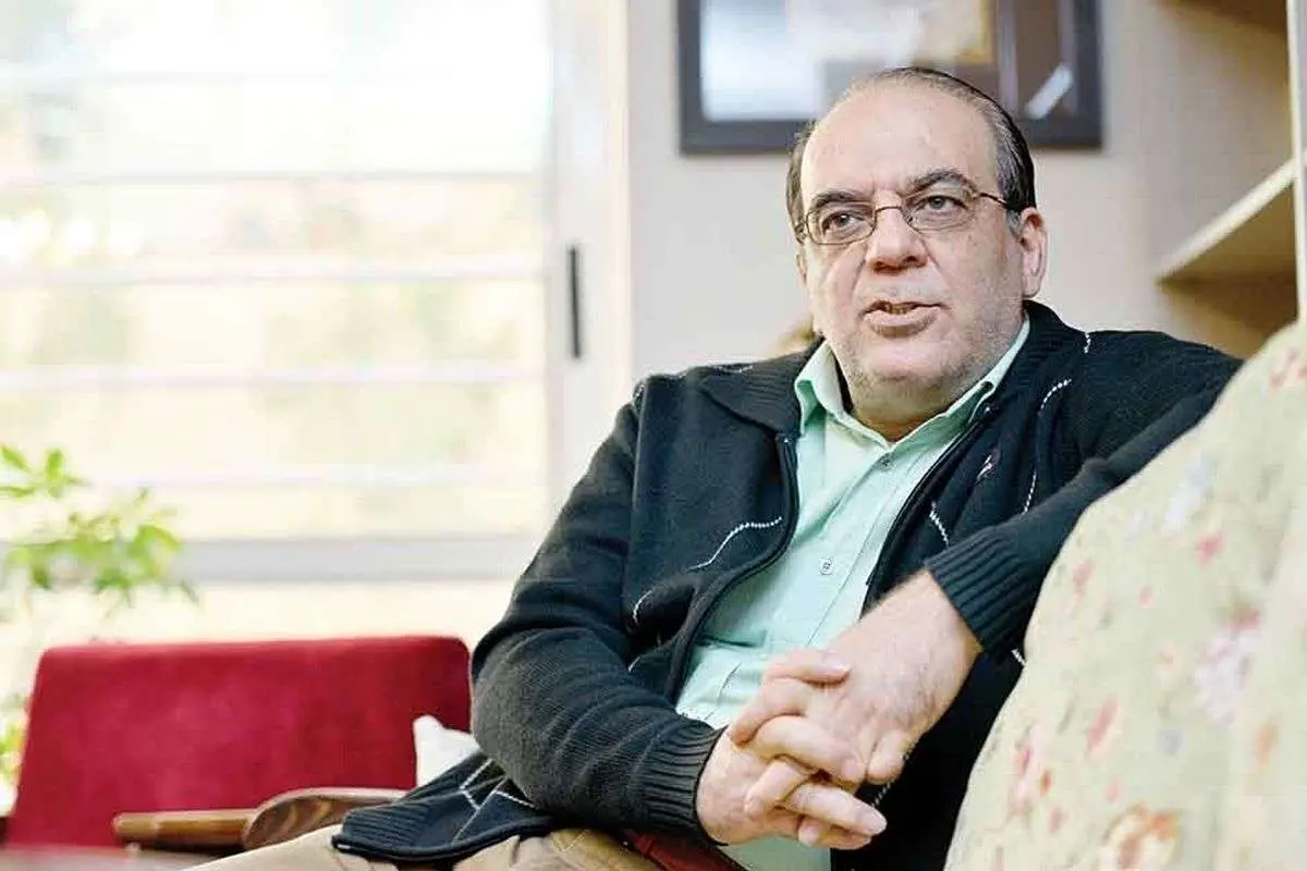 عبدی: با این دست فرمان سال ۱۴۰۲ چشم انداز روشنی ندارد