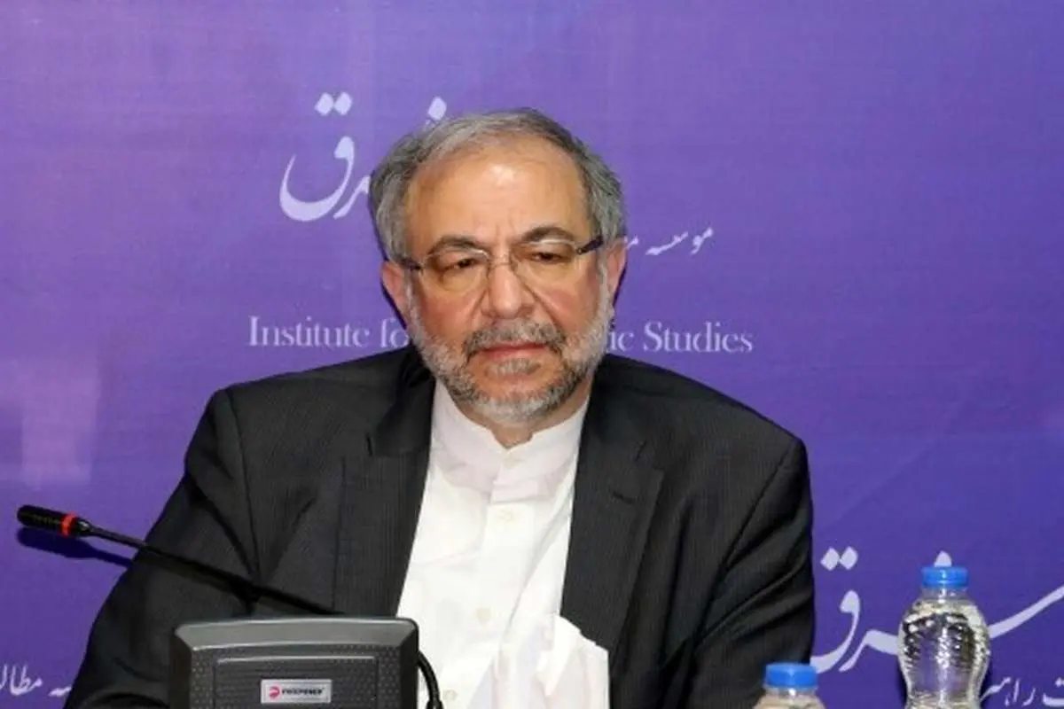 دستیار وزیرخارجه، سناتور آمریکایی را بدبخت خواند