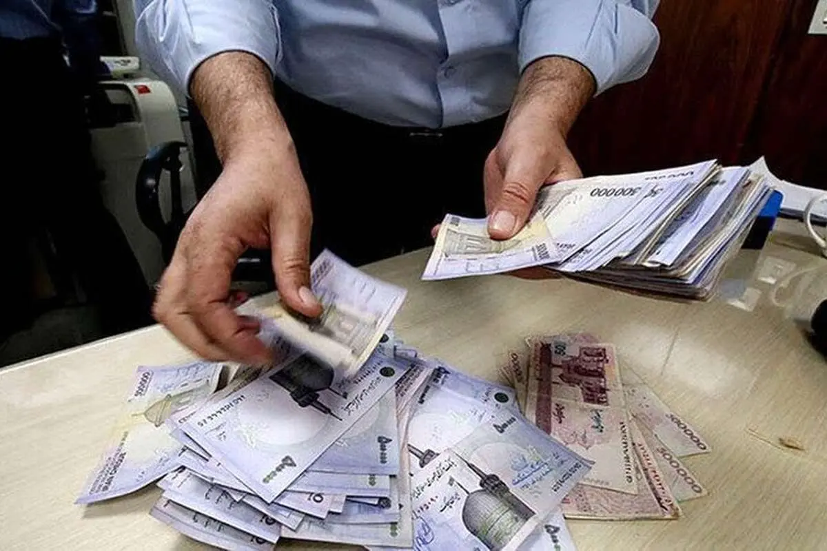 (ویدئو) ماجرای واریز ۴۰ هزار میلیارد تومان به حساب یک کرمانی!