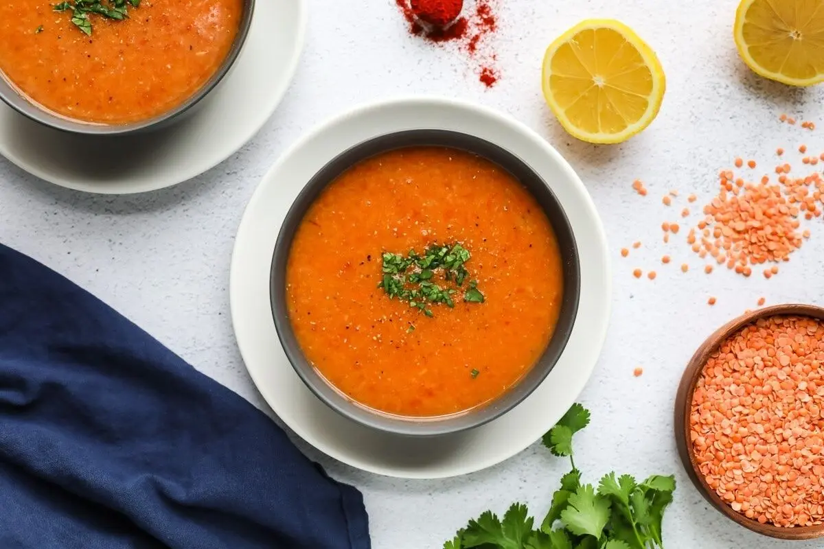 طرز تهیه سوپ دال عدس؛ مخصوص روز‌های سرد