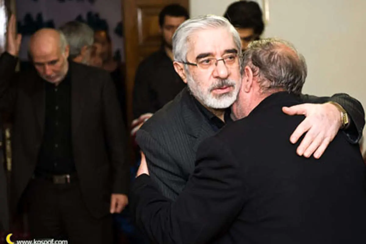 عکس> میرحسین موسوی در منزل خواهرزاده اش