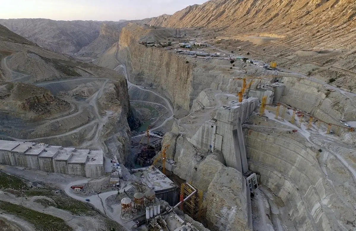 آبگیری چم‌شیر با چراغ‌خاموش؟