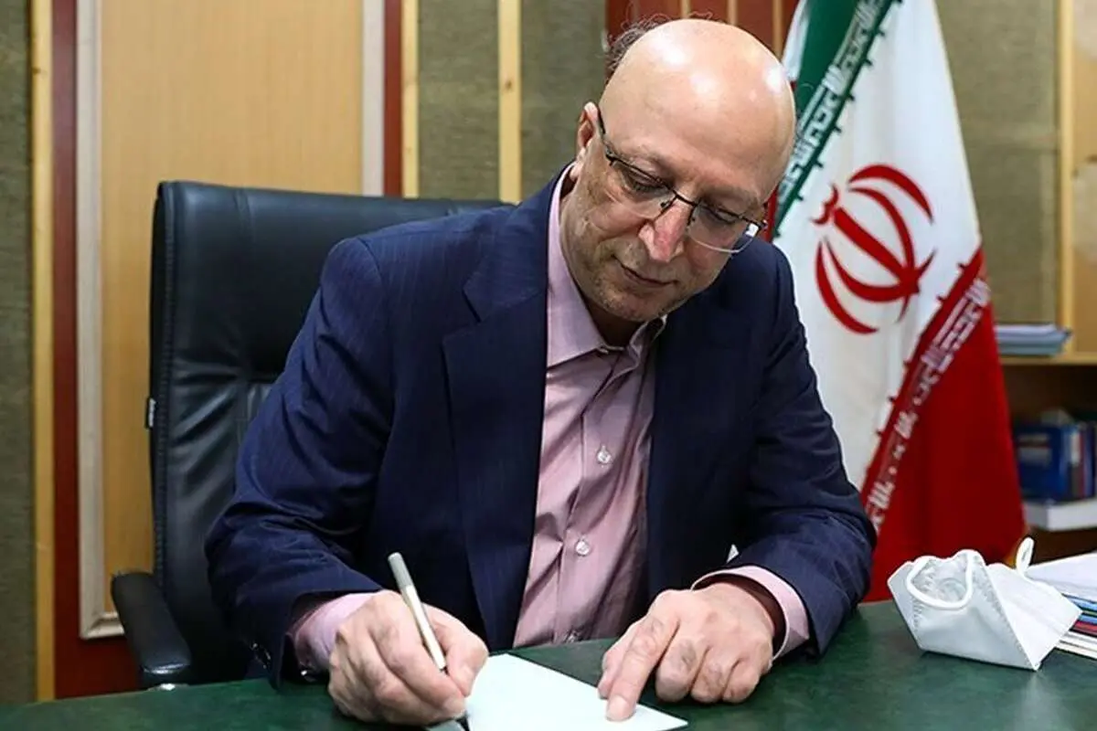 وزیر علوم عذرخواهی کرد