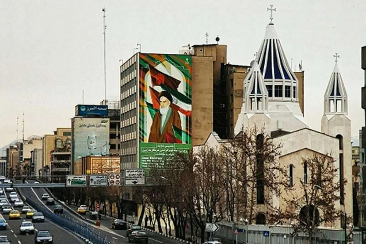 تنها خیابان تهران که به نام یک پادشاه است