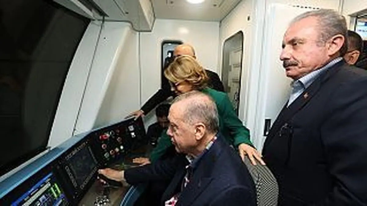 (ویدئو) اردوغان راننده مترو شد!