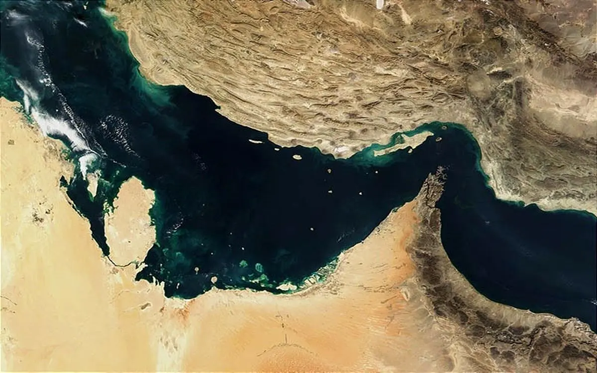 «تنگه هرمز»؛ آیا مسئله این است: بستن یا نبستن؟!