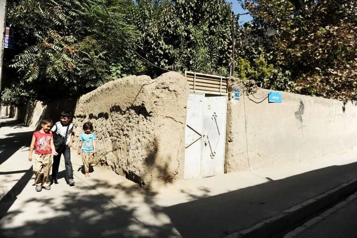 حکایت رانتخواری داماد مظفرالدینشاه پشت دروازه طهرون/ «شازده» روستای هزارتومانی را مفت صاحب شد