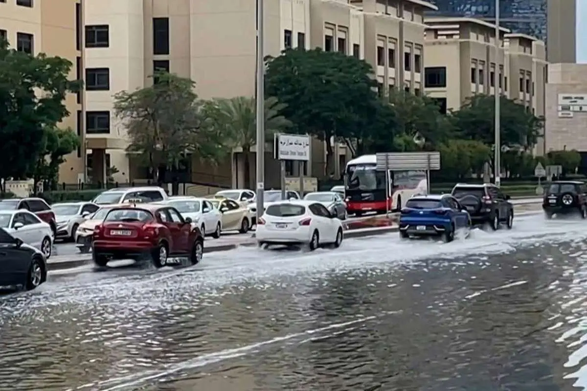 (ویدئو) آبگرفتگی خیابانهای دبی بر اثر باران شدید