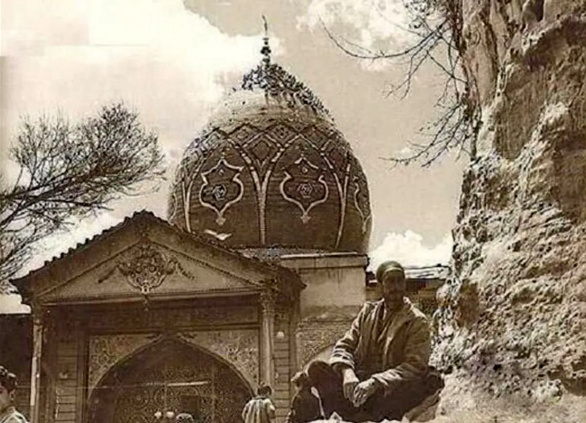 تصویری جالب از امام‌زاده صالح تجریش / حیرت مردم از دیدن اولین بالن در دوره قاجار