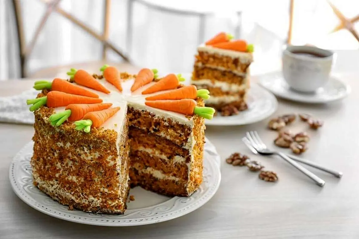 طرز تهیه کیک هویج با کرم پنیری