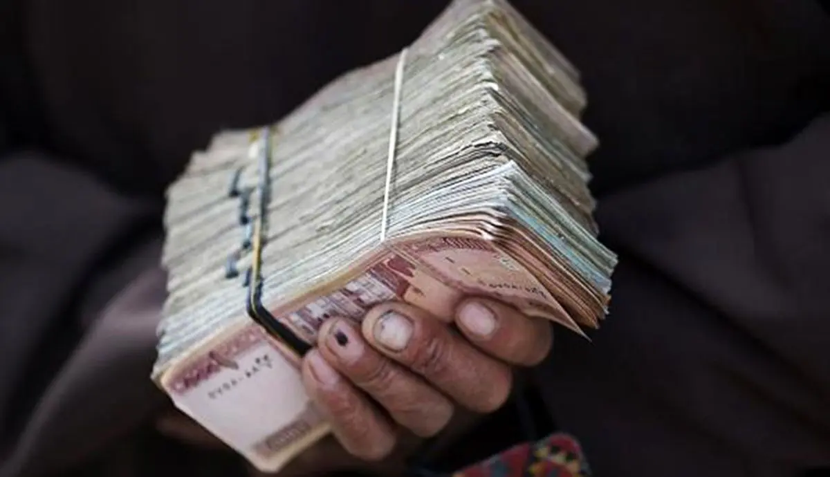 افزایش حقوق مثل ریختن بنزین روی آتش تورم است!