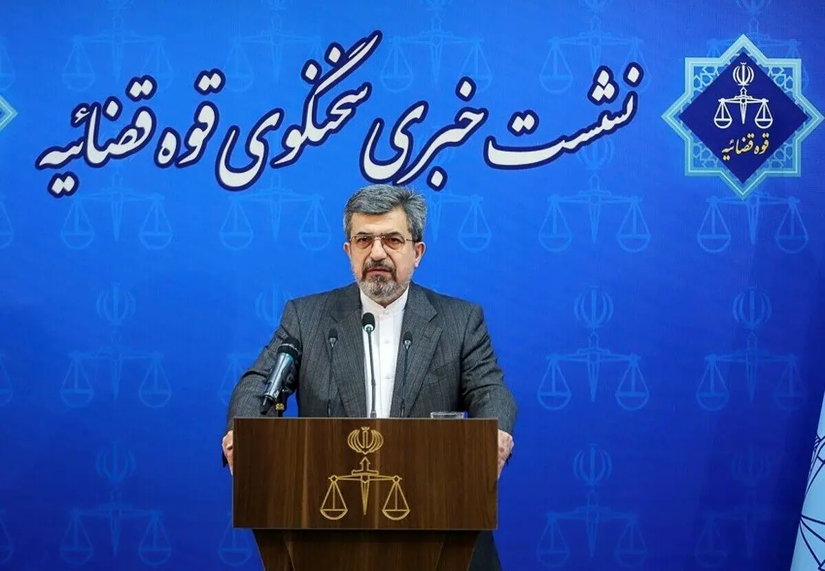 سخنگوی قوه قضائیه: بابک زنجانی همچنان در زندان است/ تکذیب بازداشت وزیر دولت روحانی در پرونده اکبری