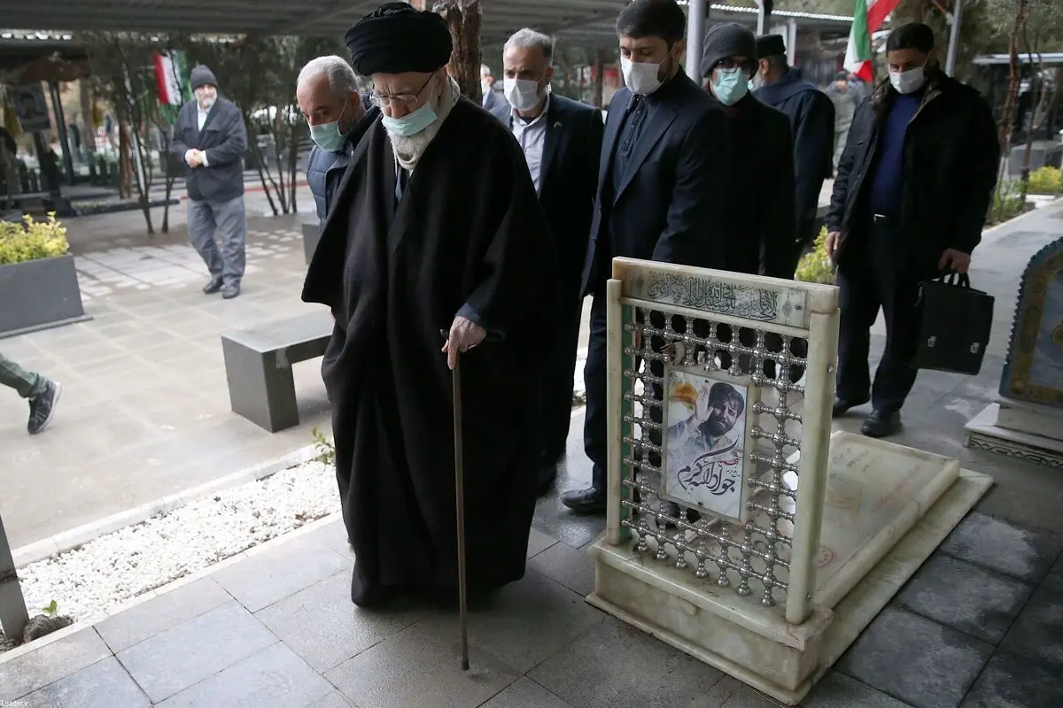 (تصاویر) حضور رهبر انقلاب در مرقد امام و گلزار شهیدان
