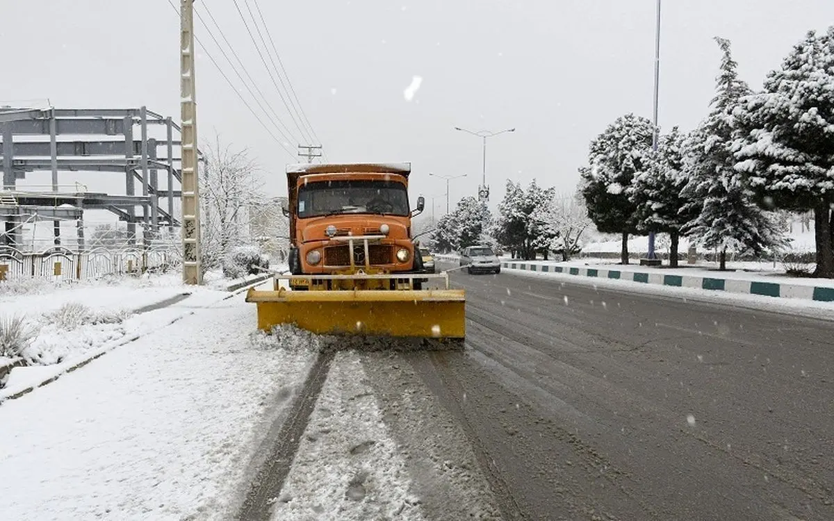 تأخیر در برف‌روبی خیابان‌های شمال تهران