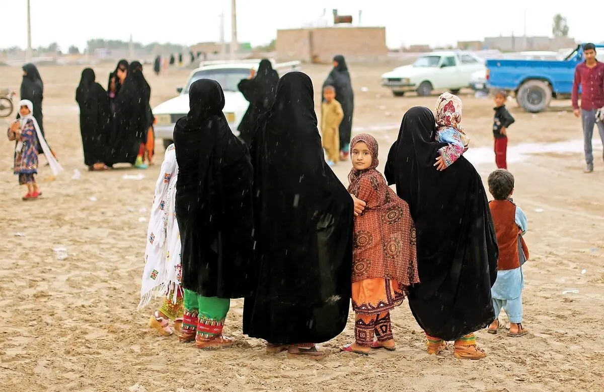 مدرک عجیب برای احراز هویت این دختران ایرانی