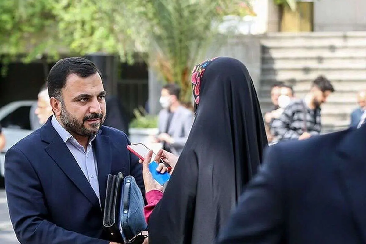 پلتفرمهای خارجی برای ادامه فعالیت در ایران باید قوانین را رعایت کنند