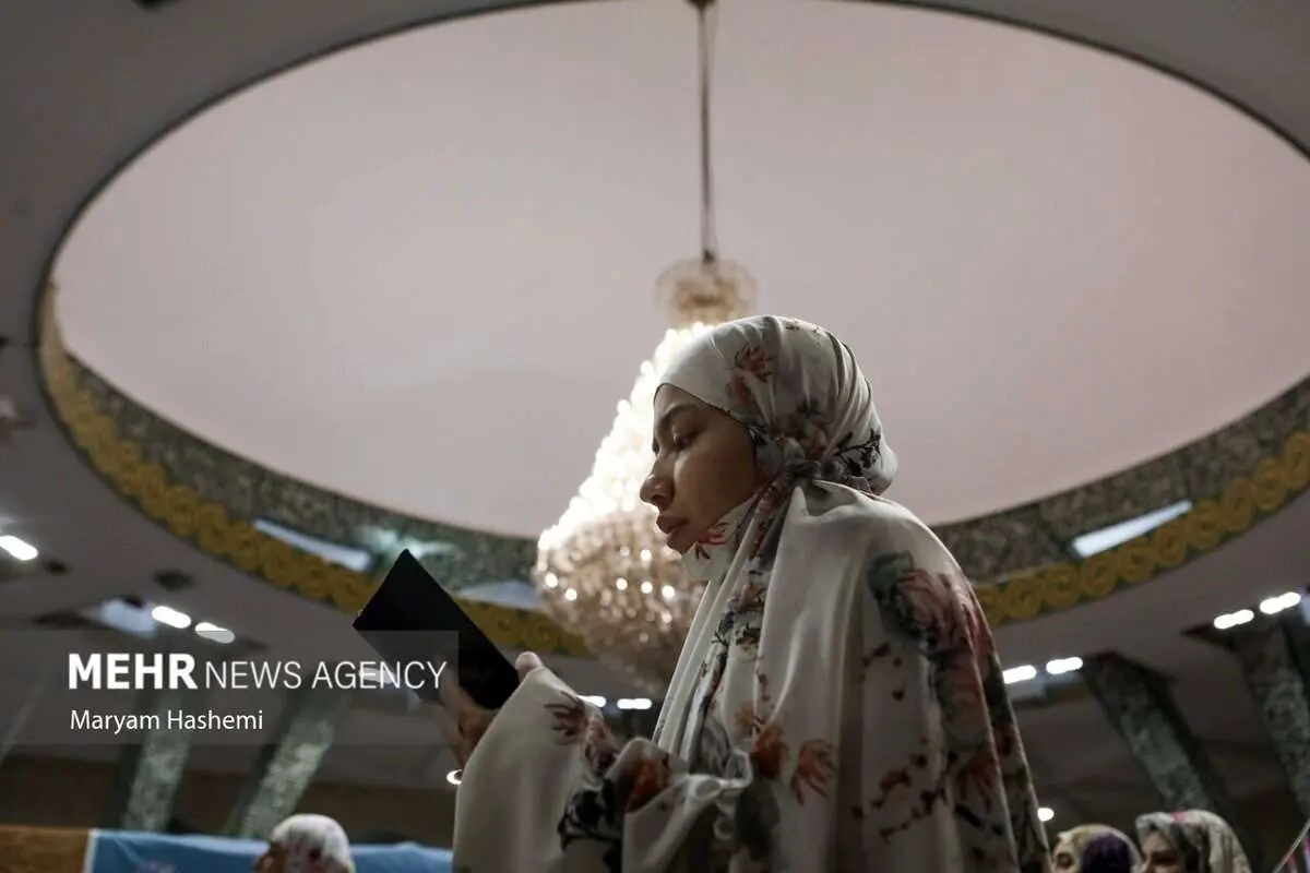 (تصاویر) بانوان تهرانی در اعتکاف