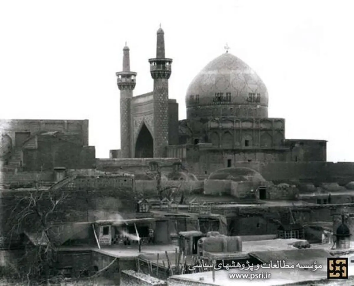 (تصاویر) هشت تصویر کمتر دیده شده از حرم امام هشتم (ع)