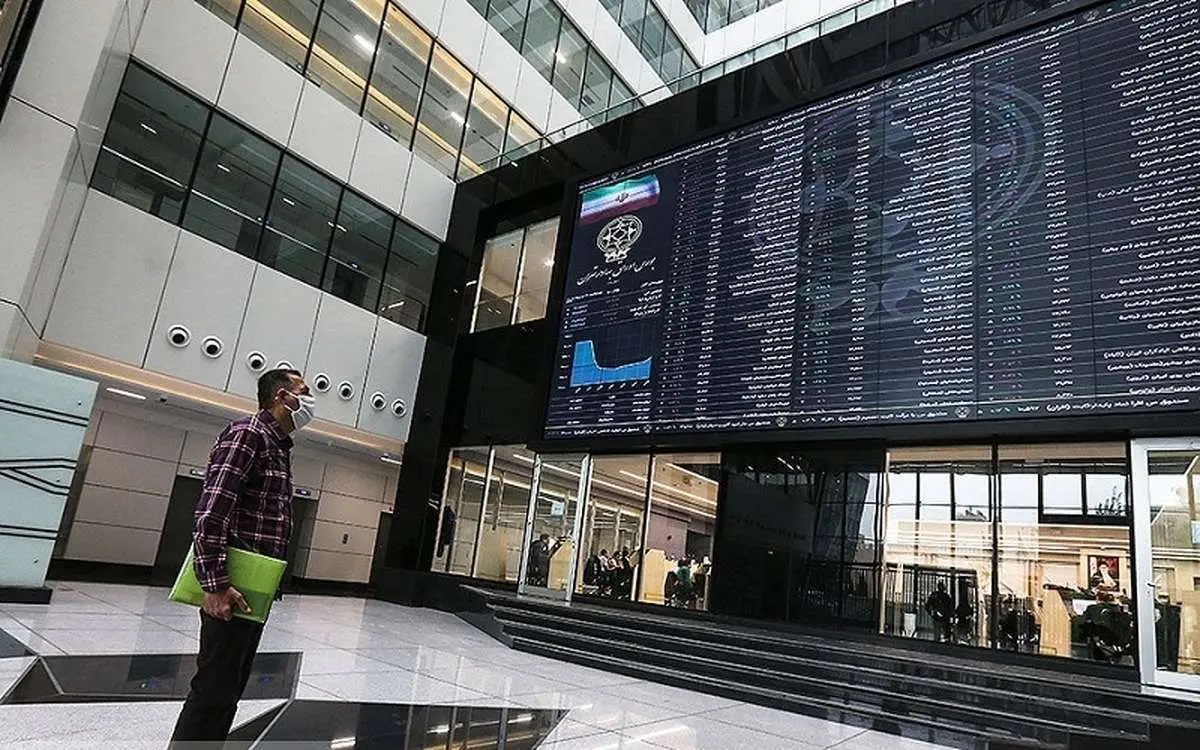 بورس تهران به رنگ قرمز؛ شاخص کل ۴۰۰۰ واحد ریخت