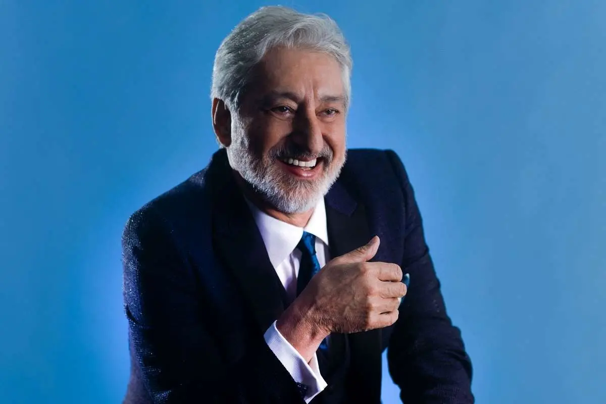 با نفوذ سیاسی اسم ابی و گوگوش و فردین را زنده نگه داشتند!